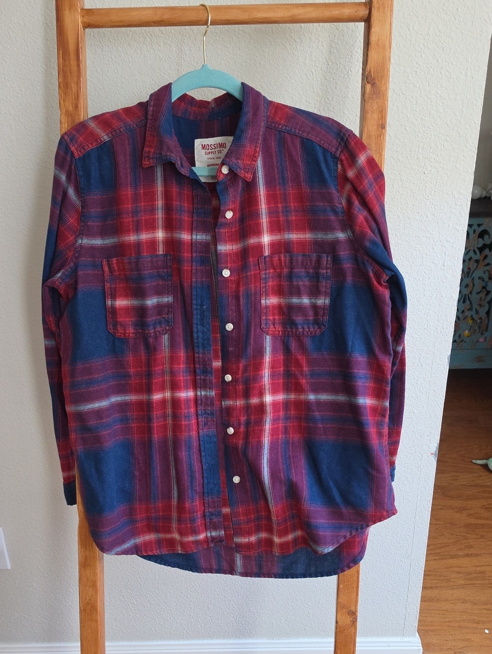 Mossimo Supply Co. Blue and Red Plaid Long-Sleeve Button-Up Shirt